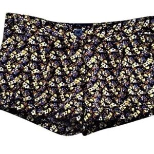 Floral Shorts By Miley Cyrus Max Azria, Handy side pockets, 7, Lknew